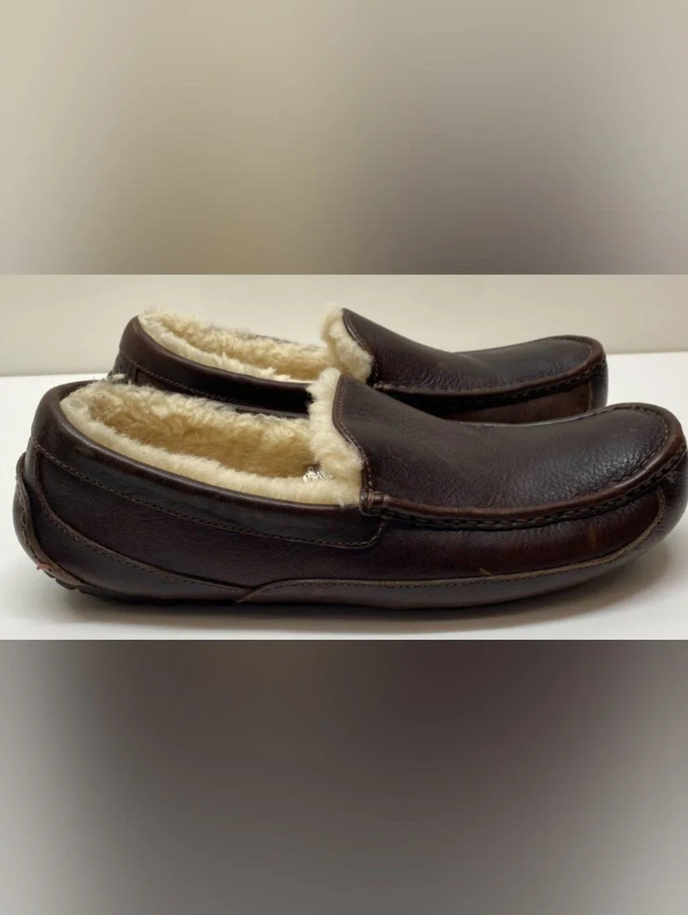 UGG Ascot Men's Dark Brown Leather Slippers Size 14 Used Exc
